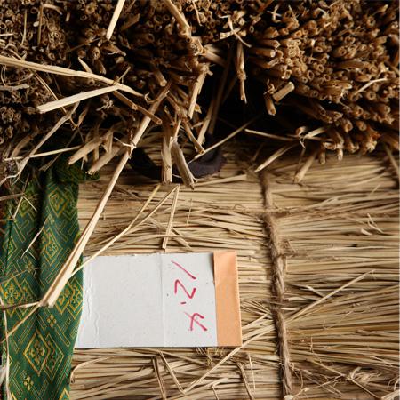 熊本県八代市のい草農家と契約し、国産の畳表を使用