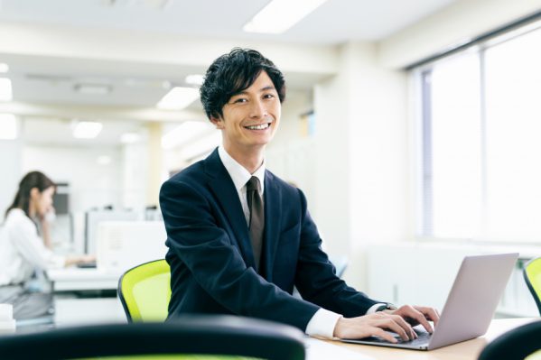 住宅ローンはどうやって借りる？住宅ローンの流れや事前審査と本審査の違い